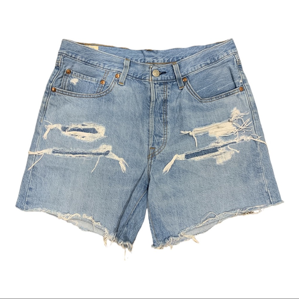 Levi Light Wash High Waisted Distressed Denim Shorts 30